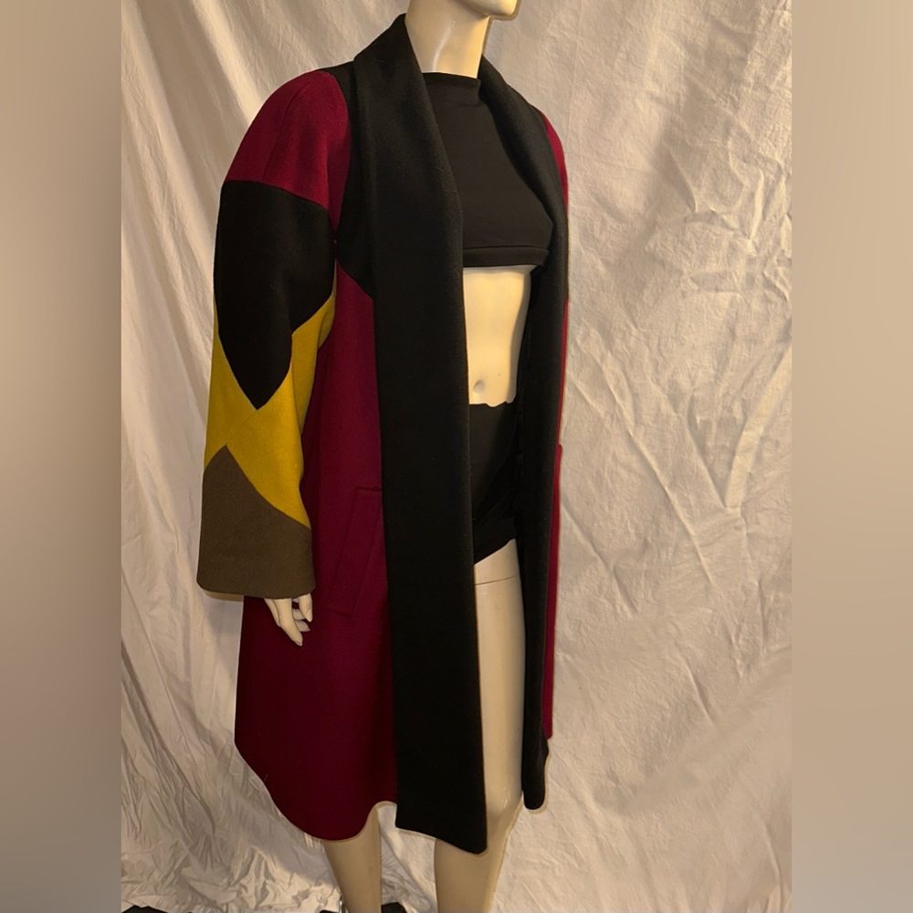Geometric Coat